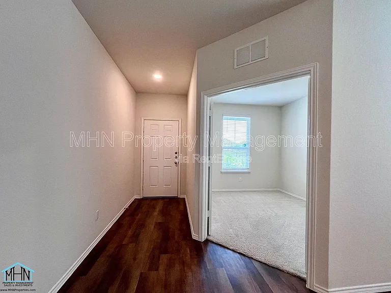 4105 Paddock Trl — Photo 11