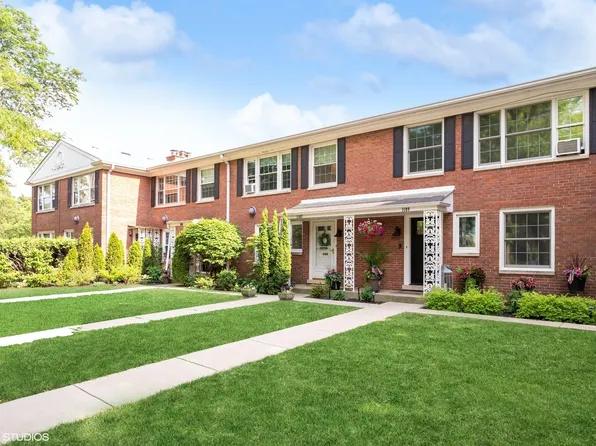 1107 Lake Ave, Wilmette, IL 60091