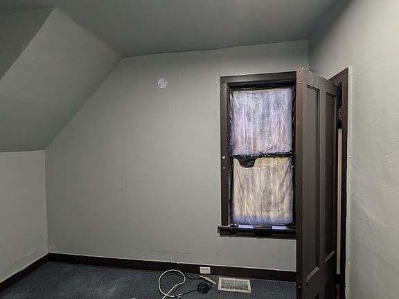 3rd image of 65 Rose St #1