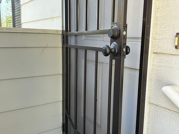 2nd image of 355 N Chorro St APT C