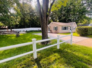 44 Amesbury St, Worcester, MA 01605