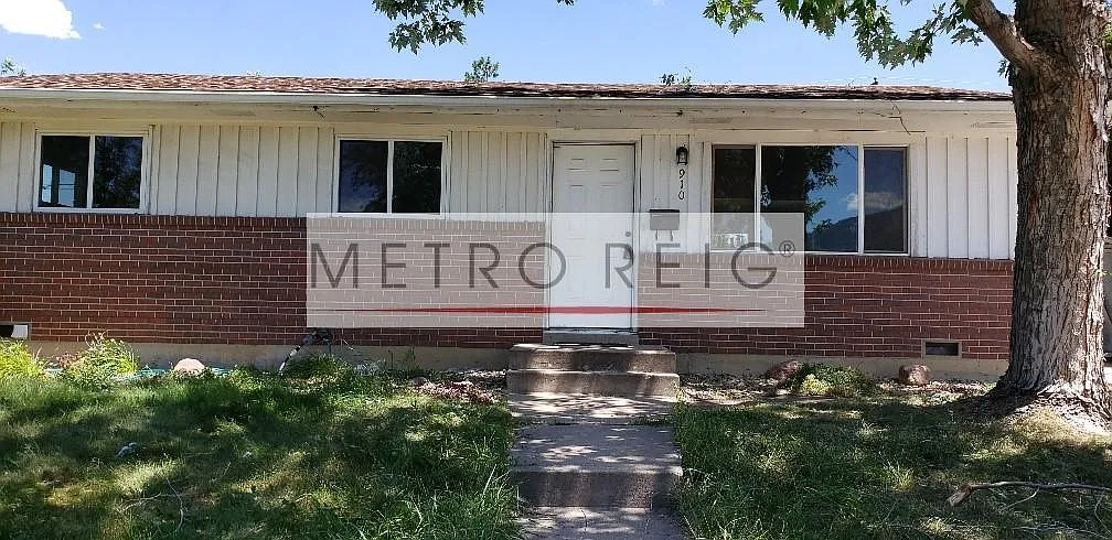 3 bed, 1026 sqft, $3,000 — Photo 1
