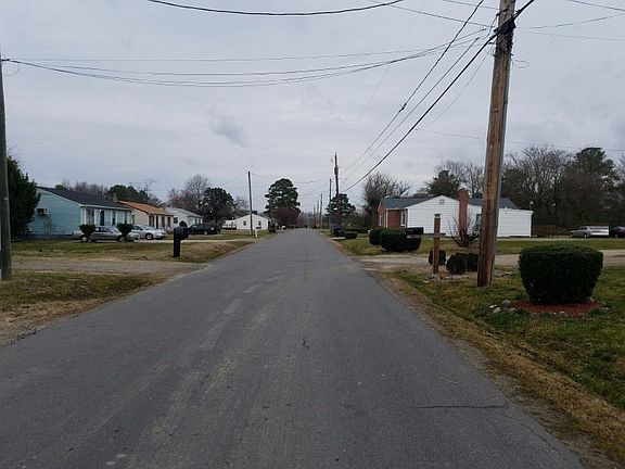 5th image of 115 Evergreen Ave