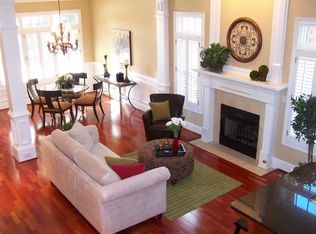 8010 Parker Pl, Roswell, GA 30076