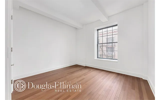 Rented by Douglas Elliman | media 31