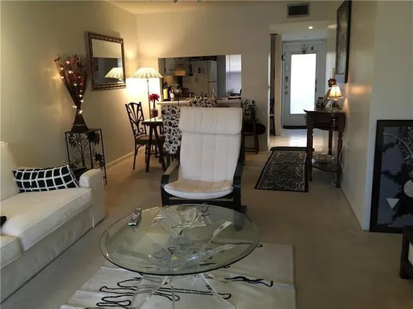 10331 Sunrise Lakes Boulevard #203, Sunrise, FL 33322