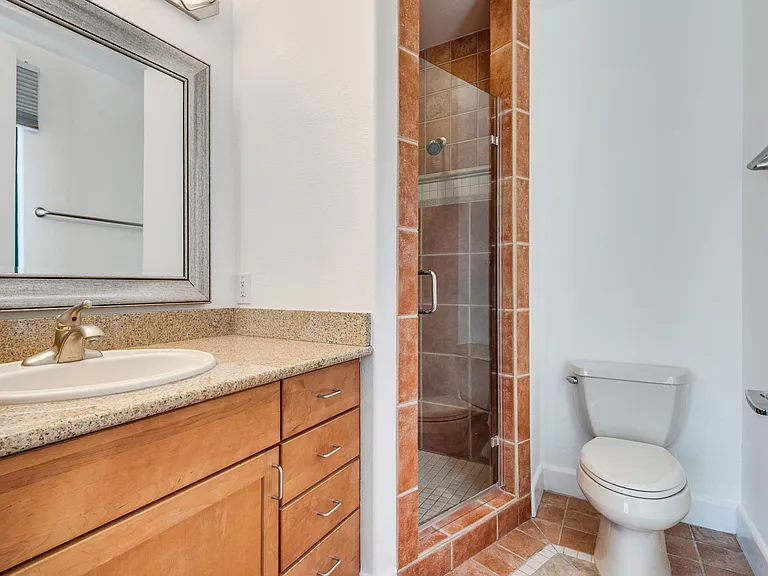 628 Edgebrook Dr — Photo 32