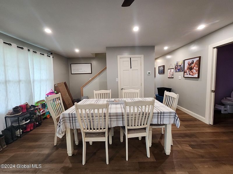5th image of 219 Caswell Road