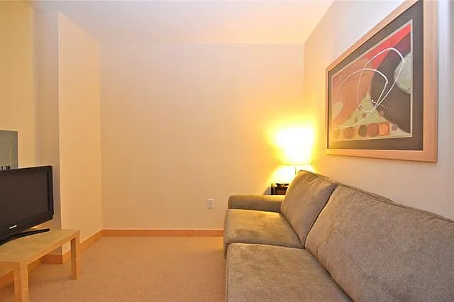 309 W Washington Ave #213 — Photo 39