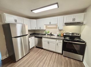 132 Capitol View Ter APT 4, Madison, WI 53713
