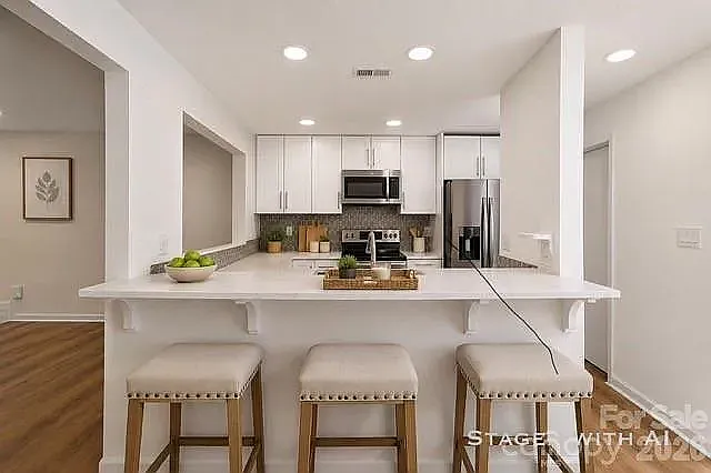 11017 Carmel Crossing Rd — Photo 10