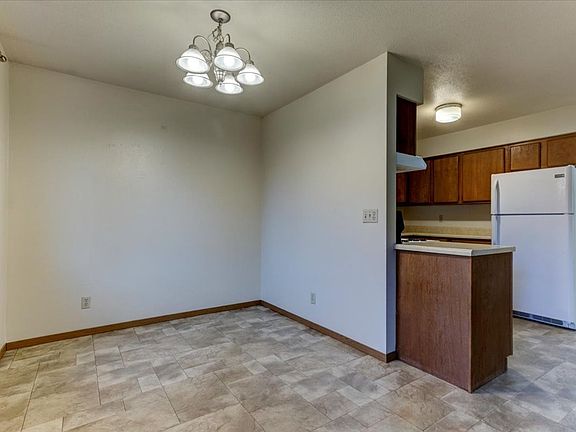 4th image of 715 Terrill Rd #4