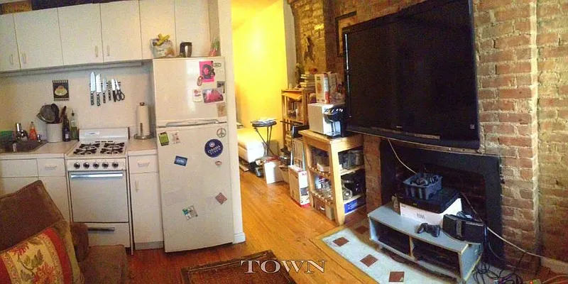 Rented by Town Residential | media 7