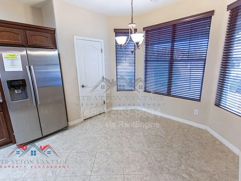 11751 W Daley Ln — Photo 15
