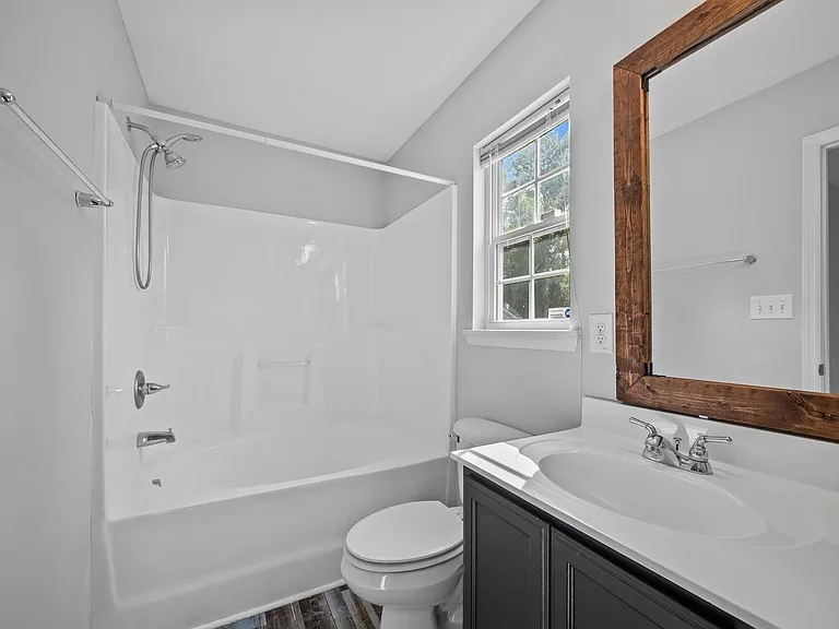 312 Reid Ct N — Photo 11