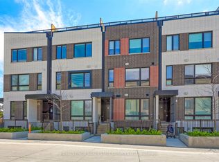40 Ed Clark Gdns #TOWNHOUSE 24, Toronto, ON M6N 3A9