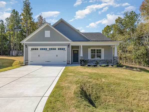 297 Red River Dr, Selma, NC 27576