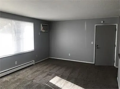 4151 E University Ave — Photo 11
