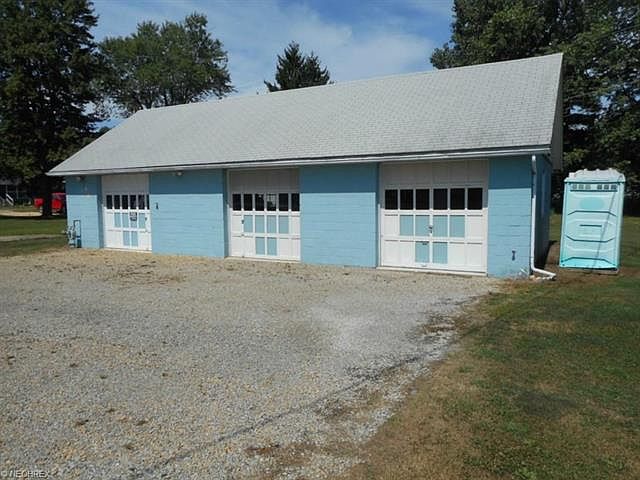 2nd image of 2021 N Water Street Ext