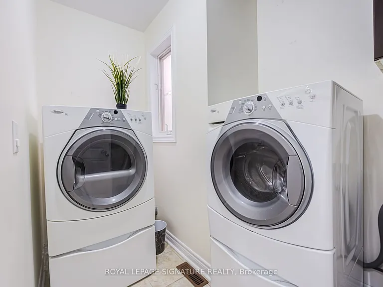 44 Selby Dr — Photo 7