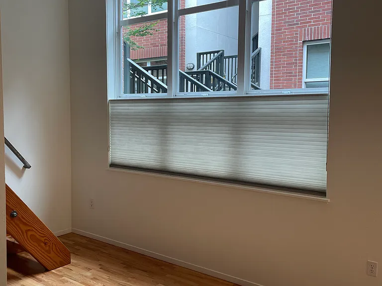 1009 NW Hoyt St #111 — Photo 26