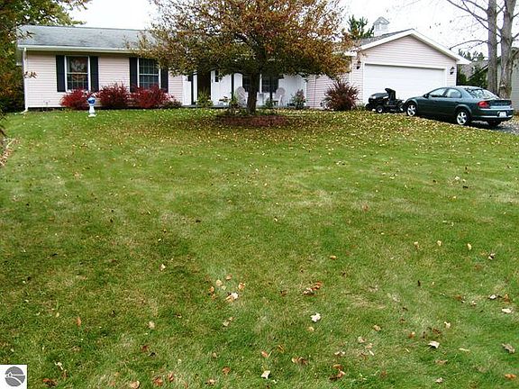 2nd image of 4656 W Hampshire Dr