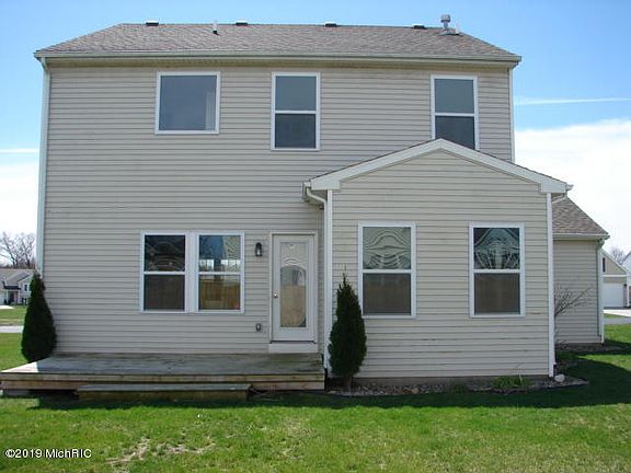 4th image of 10130 Canoe Cir