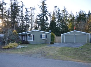 988 Gary Ln, Camano Island, WA 98282