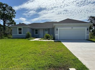 400 Lemans Dr, Sebring, FL 33872