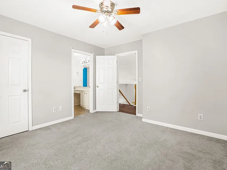 690 Burnham Rdg — Photo 15