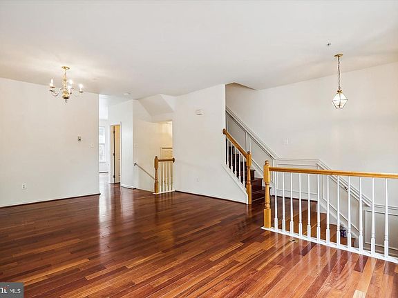 2nd image of 412 Redland Blvd