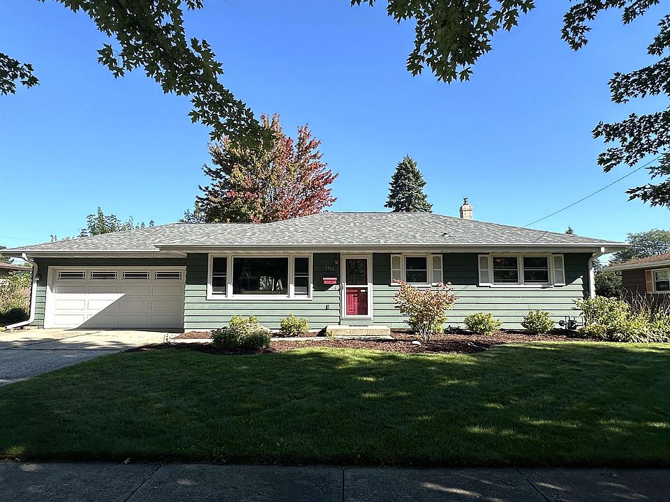 1st image of 2421 Hyacinth Ave