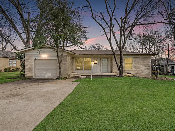 913 N Center St, Arlington, TX 76011