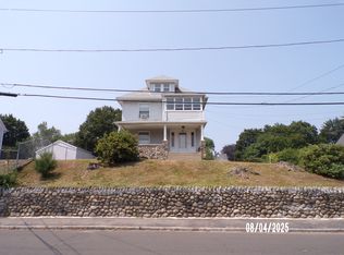 17 Holbrook St, Ansonia, CT 06401