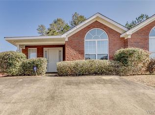 6121 Covington Villas Dr, Tuscaloosa, AL 35405