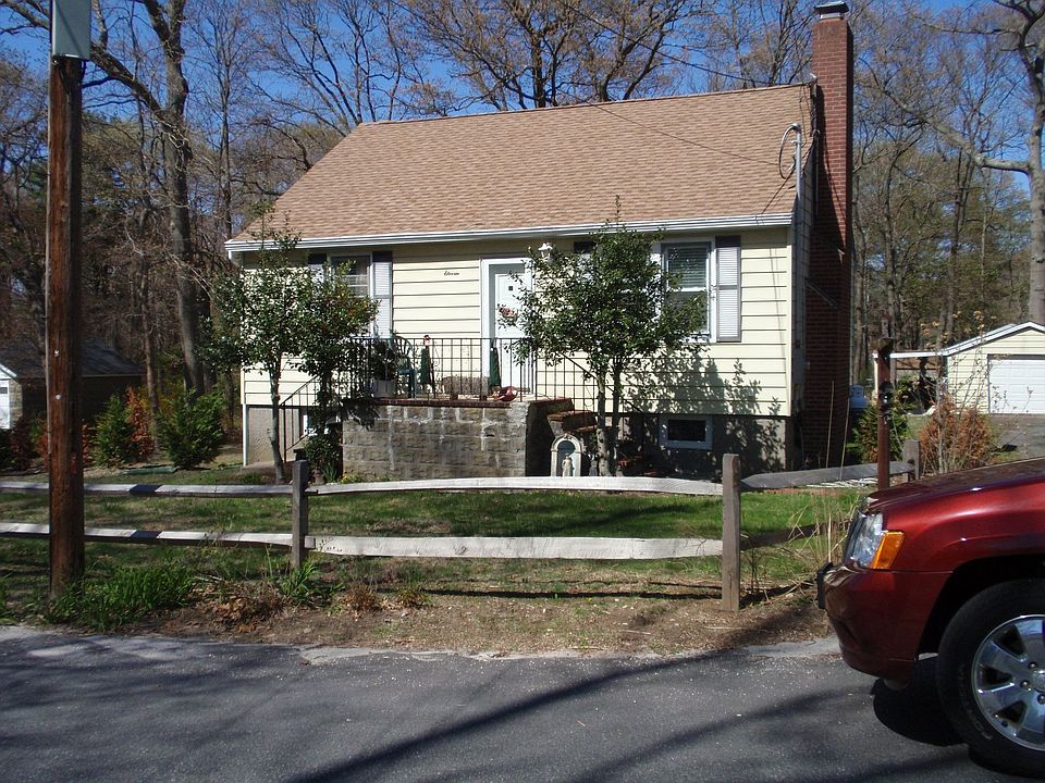 1st image of 11 Oakwood Ave