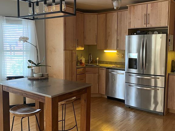 2nd image of 40-42 Belmont St #1