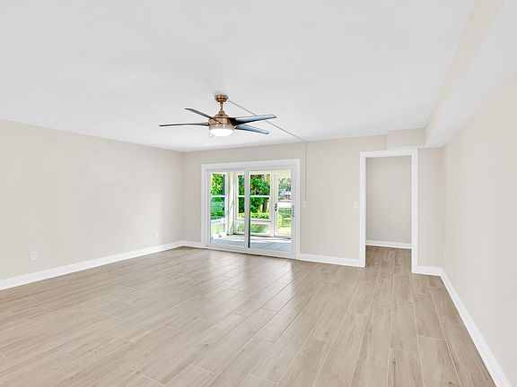 3rd image of 2333 Indian River Boulevard #108