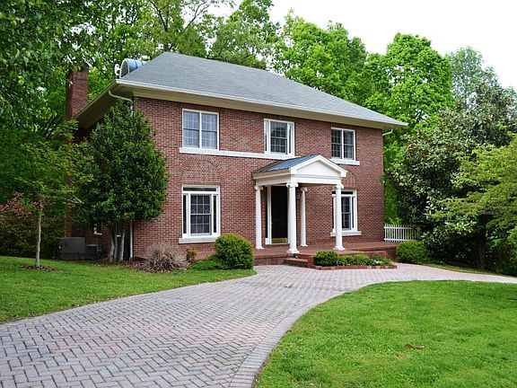3rd image of 3115 Olde Towne Ln