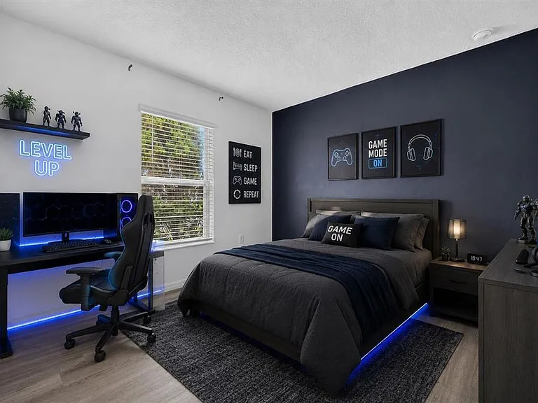 1097 Augustus Dr — Photo 29