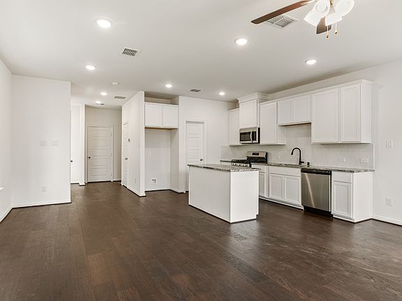 5th image of 2158 Villa Clara Dr