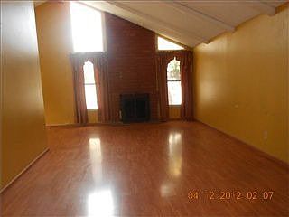 3rd image of 2512 Camino De Las Palmas