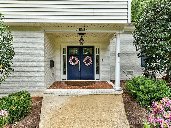 3rd image of 3840 Ashton Dr