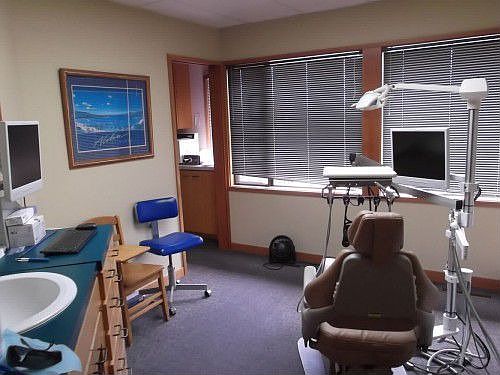 3rd image of 2403 E Evergreen Blvd