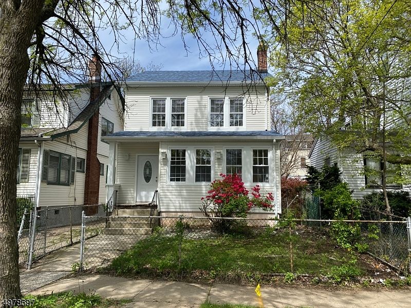 1st image of 147 Pomona Ave