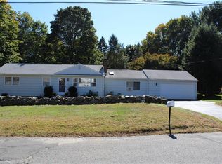 38 Countryside Dr, Monroe, CT 06468