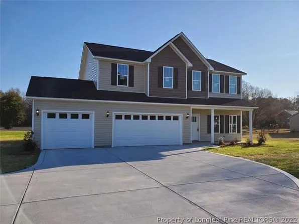 2867 Chicken Foot Rd, Hope Mills, NC 28348