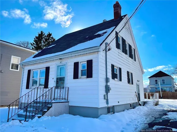 46 North St, Moncton, NB E1C 5X6