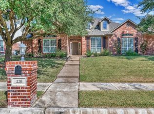 220 Hunters Run, Woodway, TX 76712
