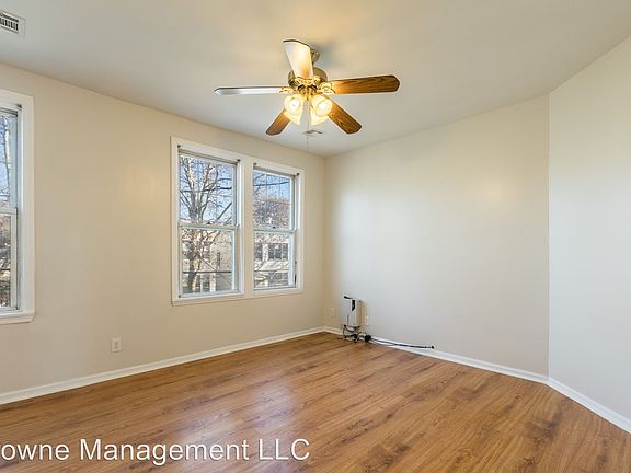 3rd image of 113 Clarke Ave